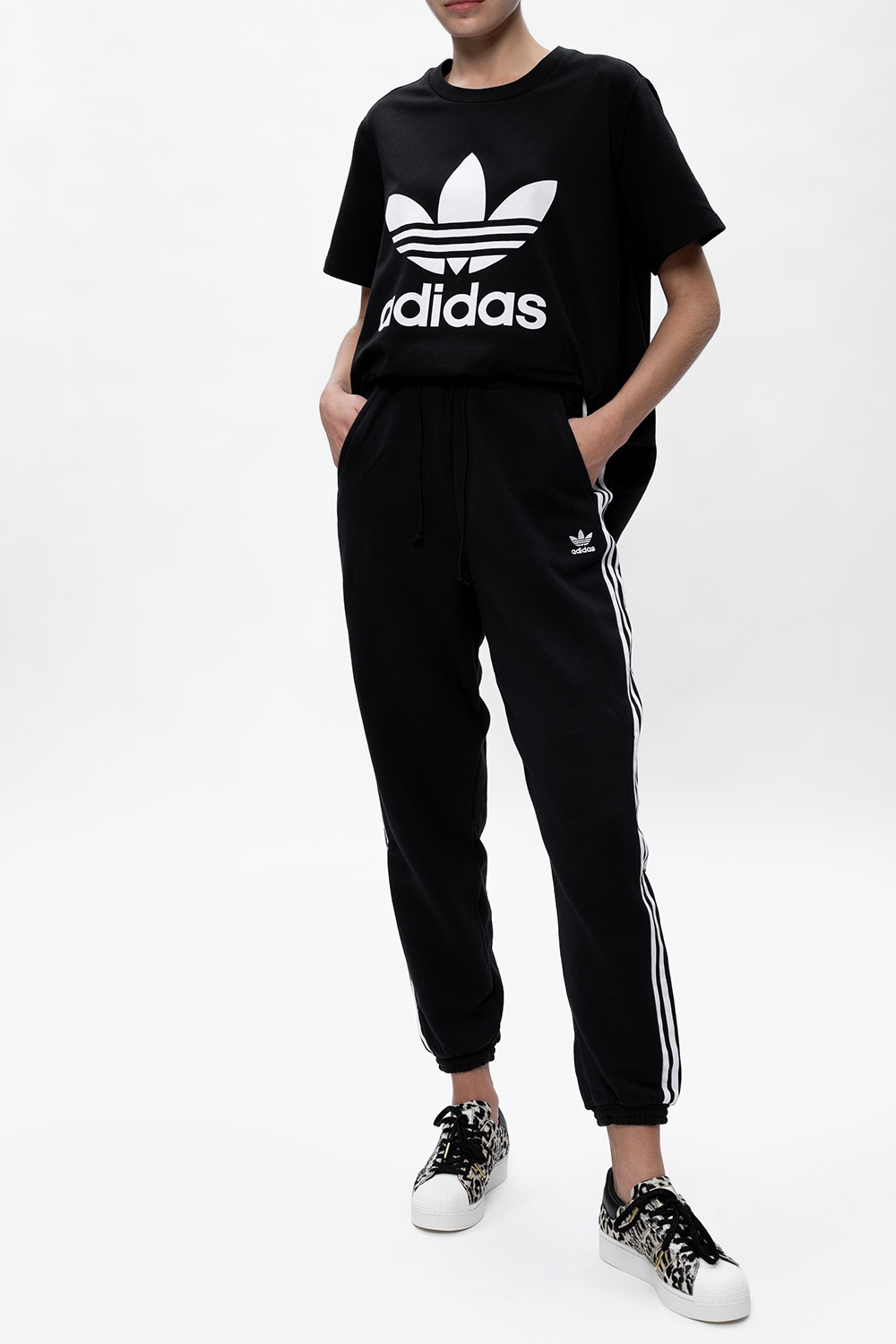 Adidas originals three hot sale stripe cuffed sweat pants